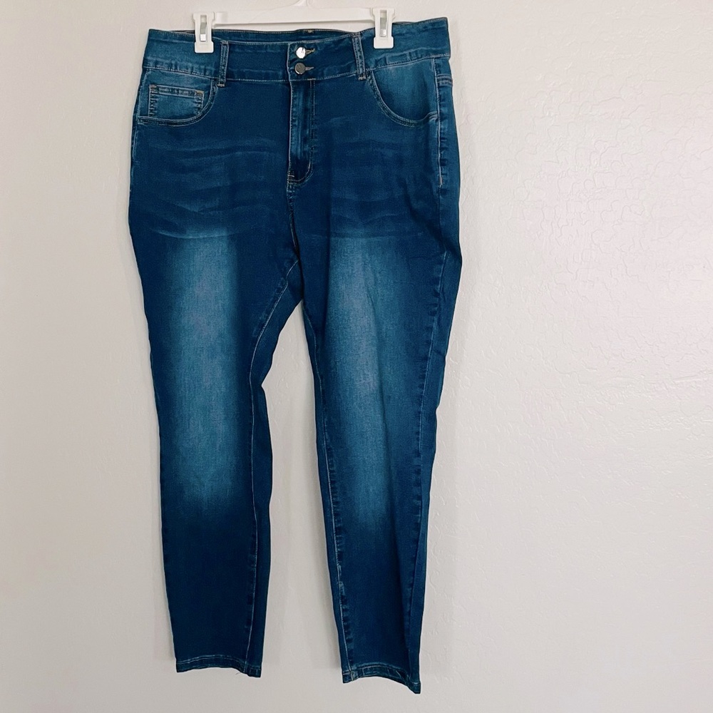 NWOT 03 Blue Jeans🔥